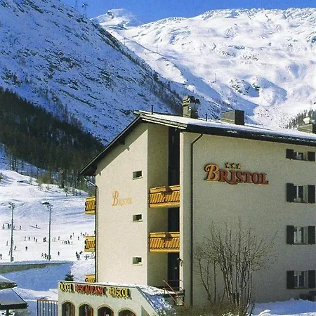 Szálloda Bristol 3*