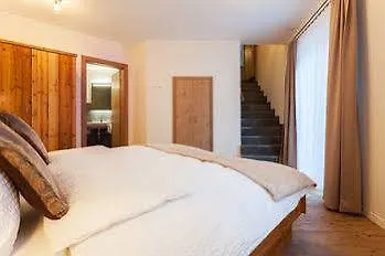 Ξενοδοχείο Bristol 3*