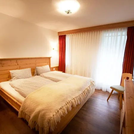 Ξενοδοχείο Bristol 3*
